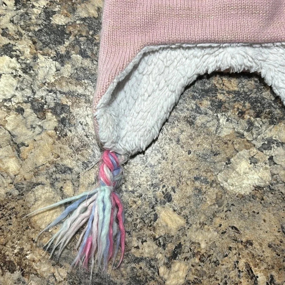 Unicorn 🦄 Hat 2-4T - Picture 5 of 8